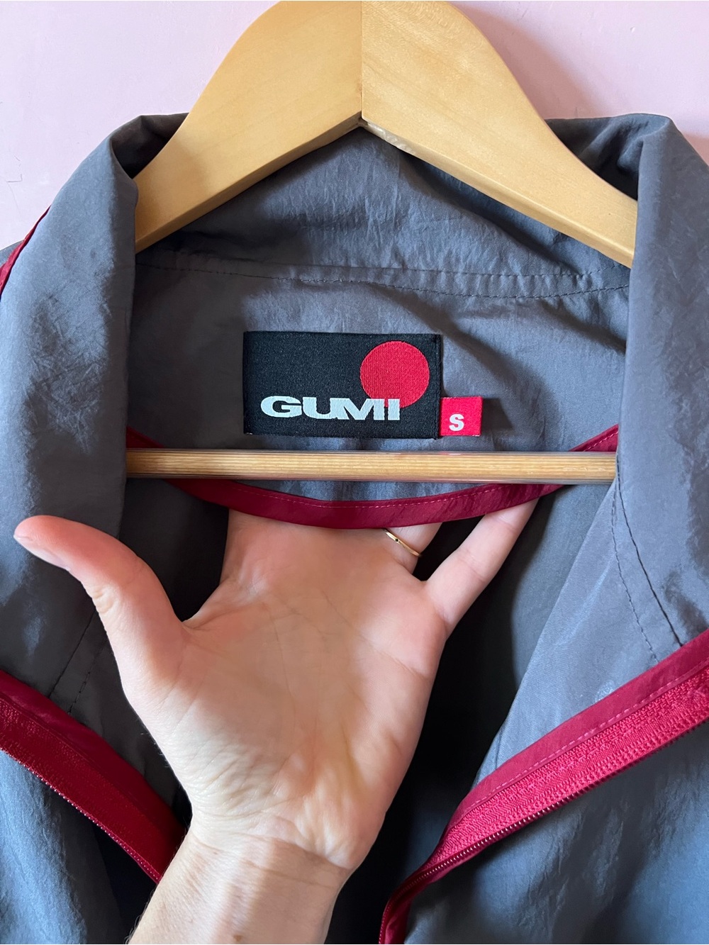 Gumi grey and red jacket - Picture 3 of 6